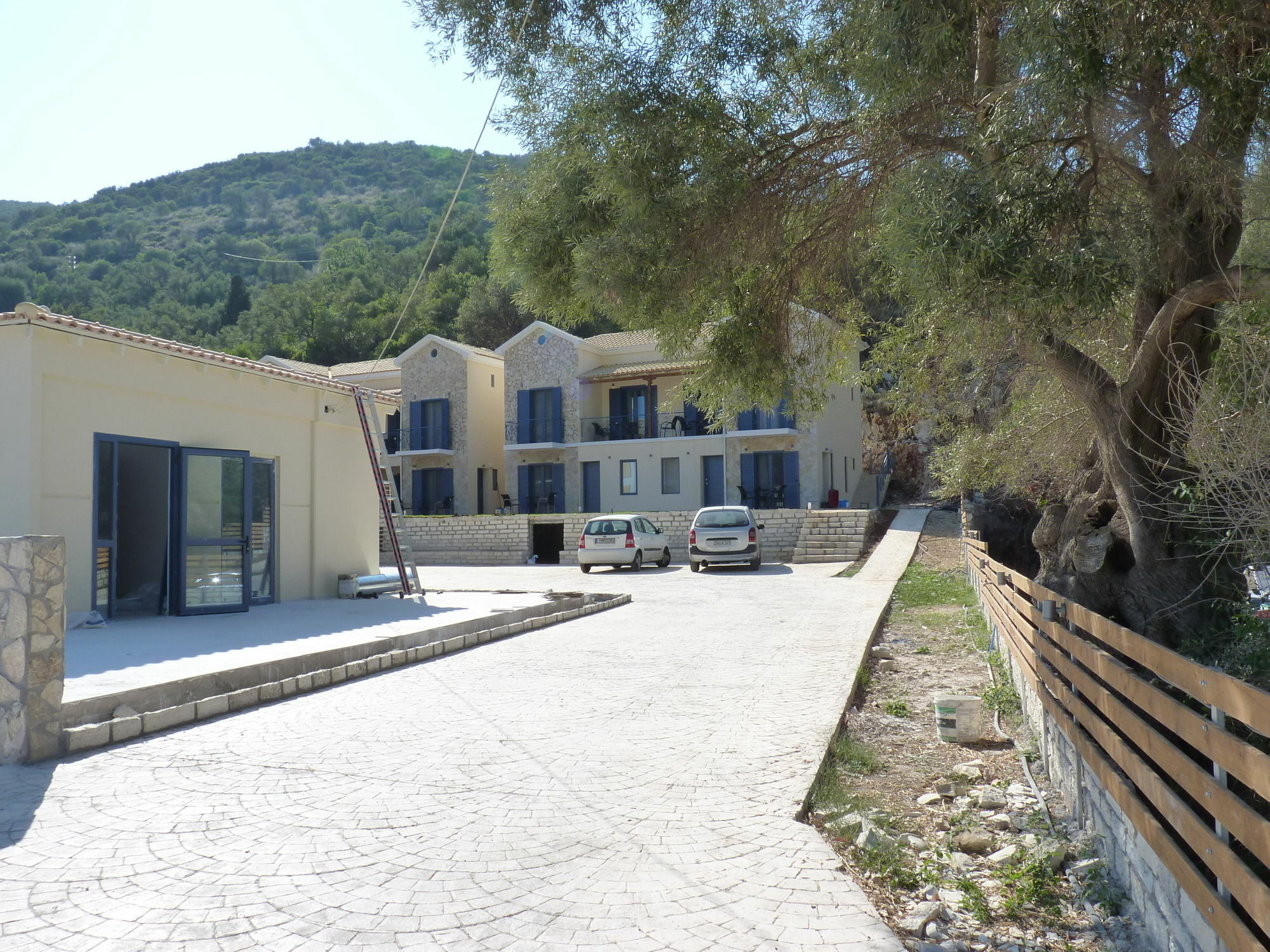 Ilianthos Apartments & Studios Mikros Gialos Extérieur photo