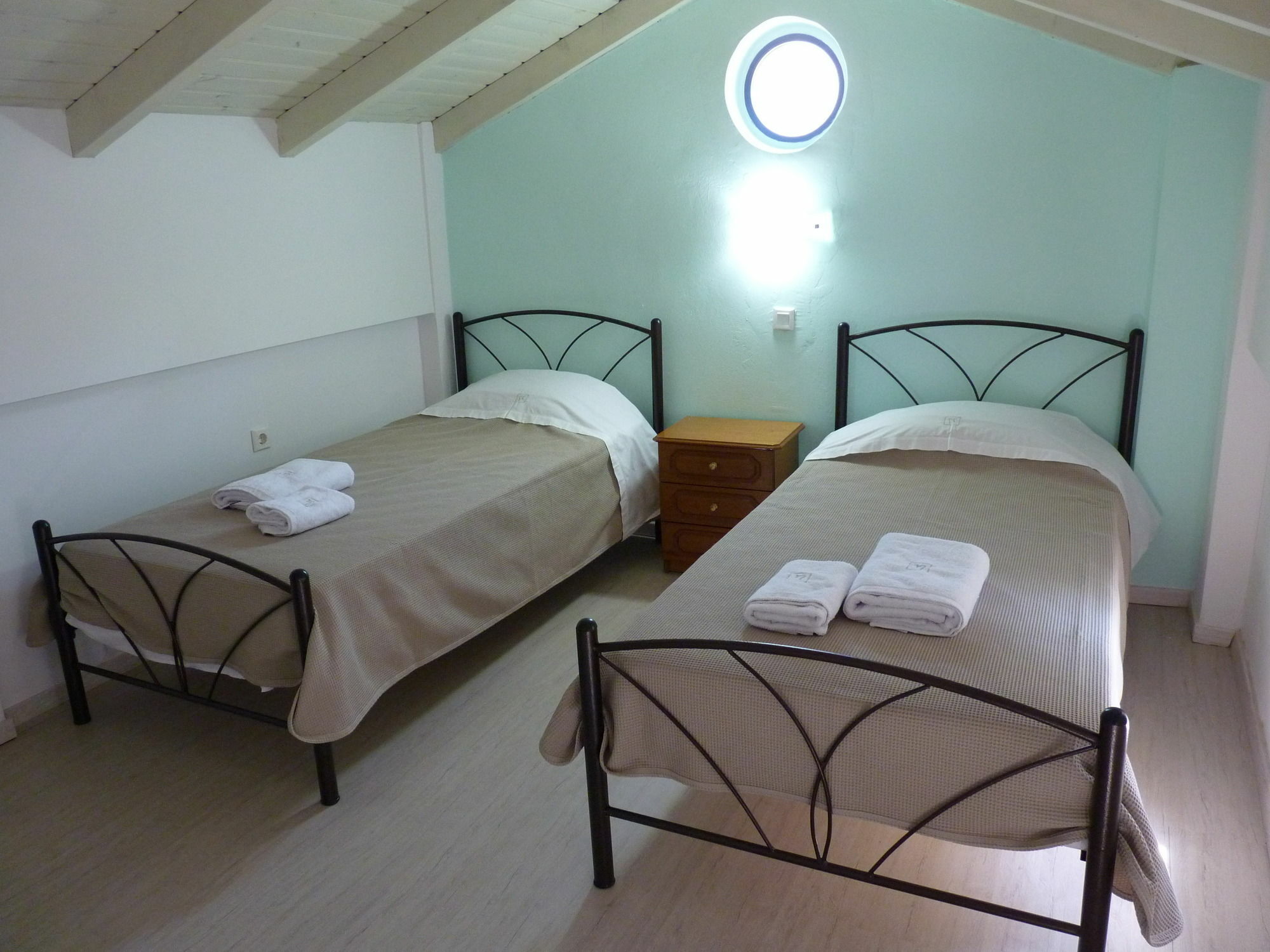 Ilianthos Apartments & Studios Mikros Gialos Extérieur photo